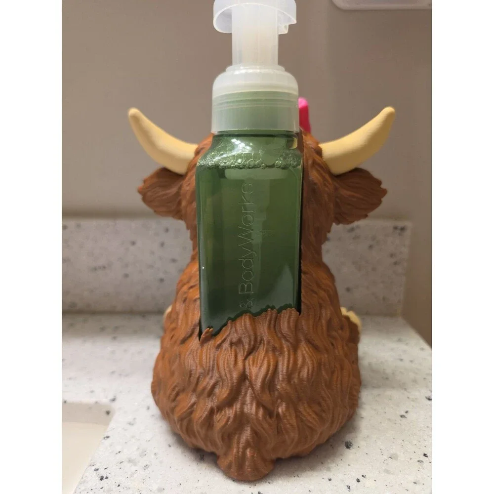 Brown Highland Cow Soap Holder with Pink Bow Ribbon Accent Cow Animal 3d Print